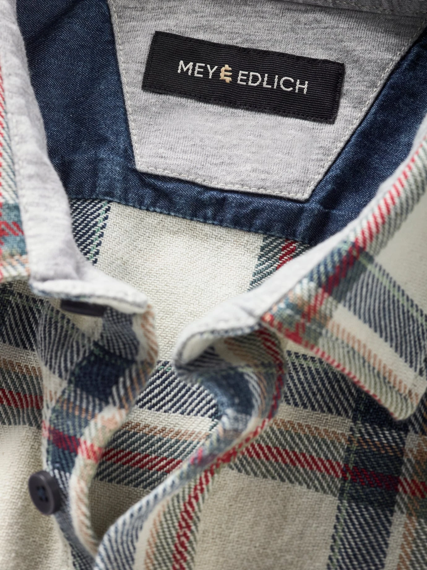 Rustikales Denimhemd 3 Rustikales Denimhemd – Bild 3