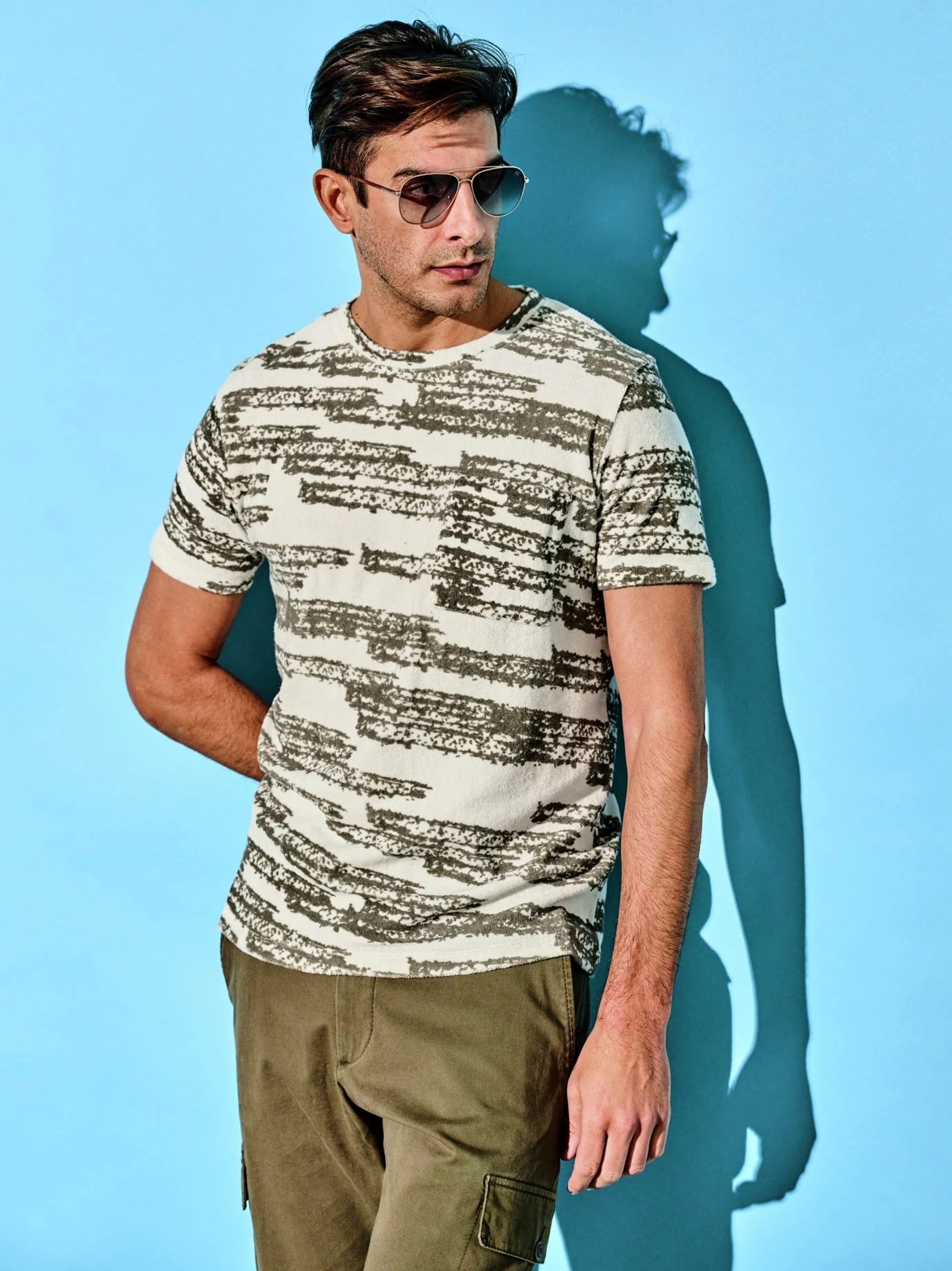 Schlaufen-Shirt 8 Schlaufen-Shirt – Bild 8