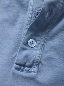 Gefährten-Henley -Men's Clothing Verkäufe EC23 6882 DI